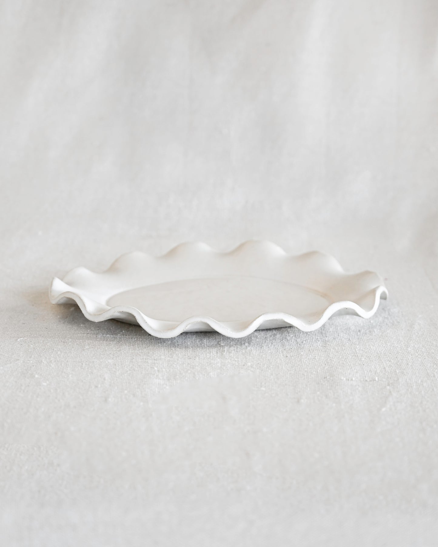 Ceramic Ruffle Edge Platter