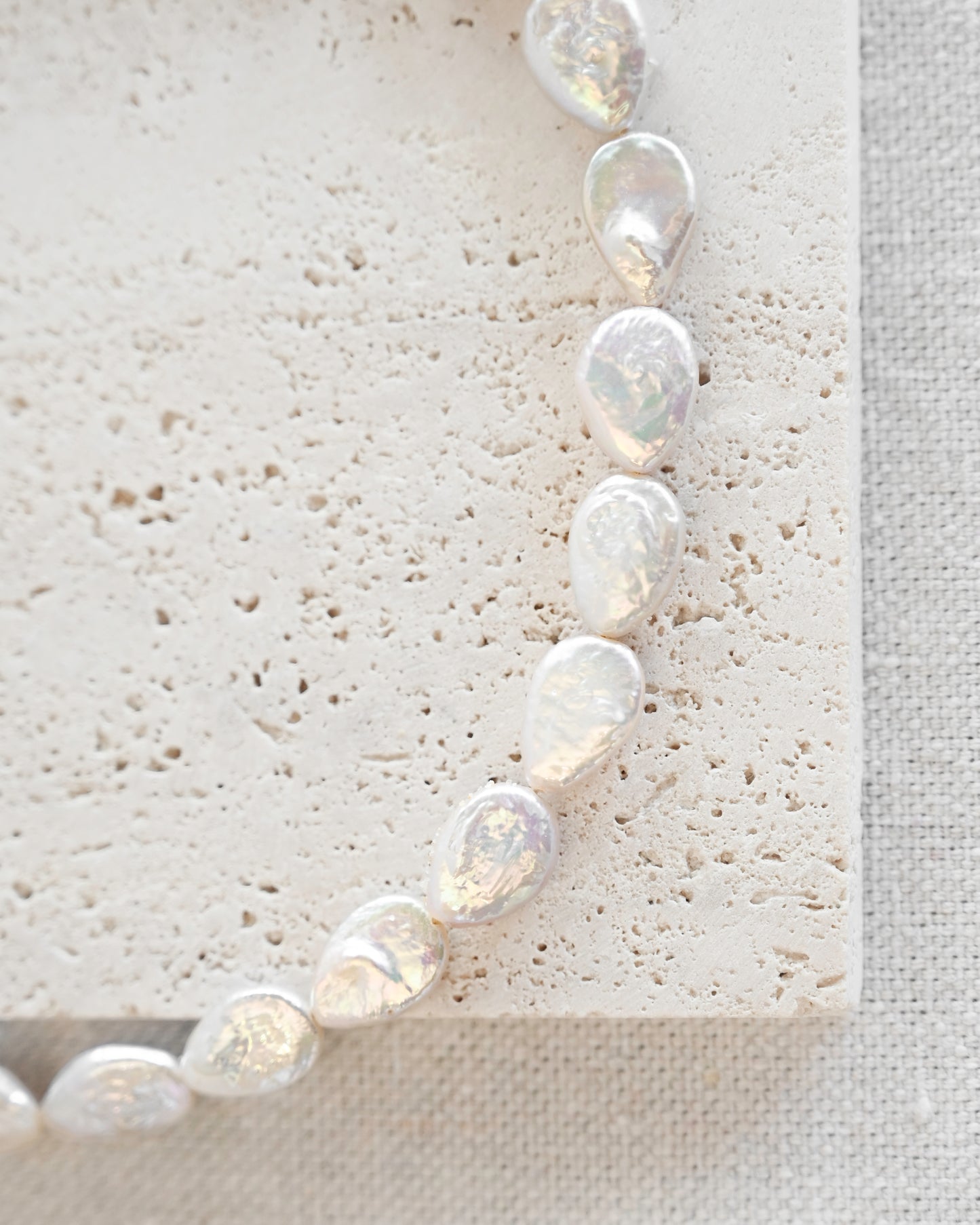 Naia Necklace - Coin Pearl