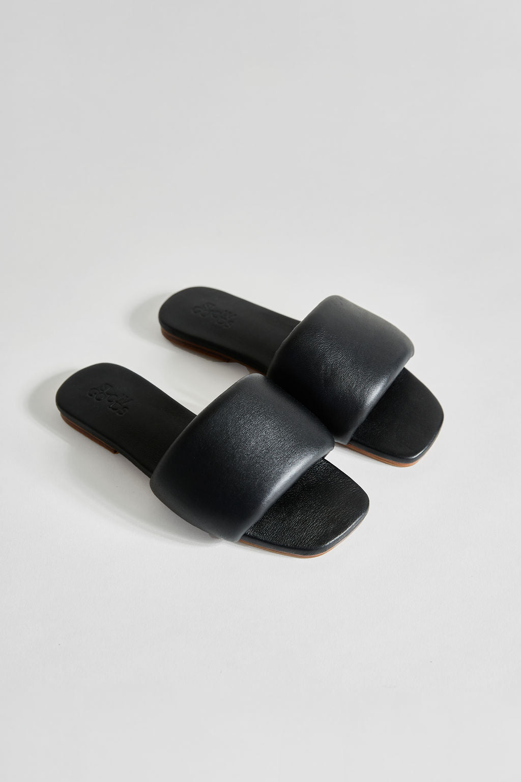 Rye Puff Slide - Black
