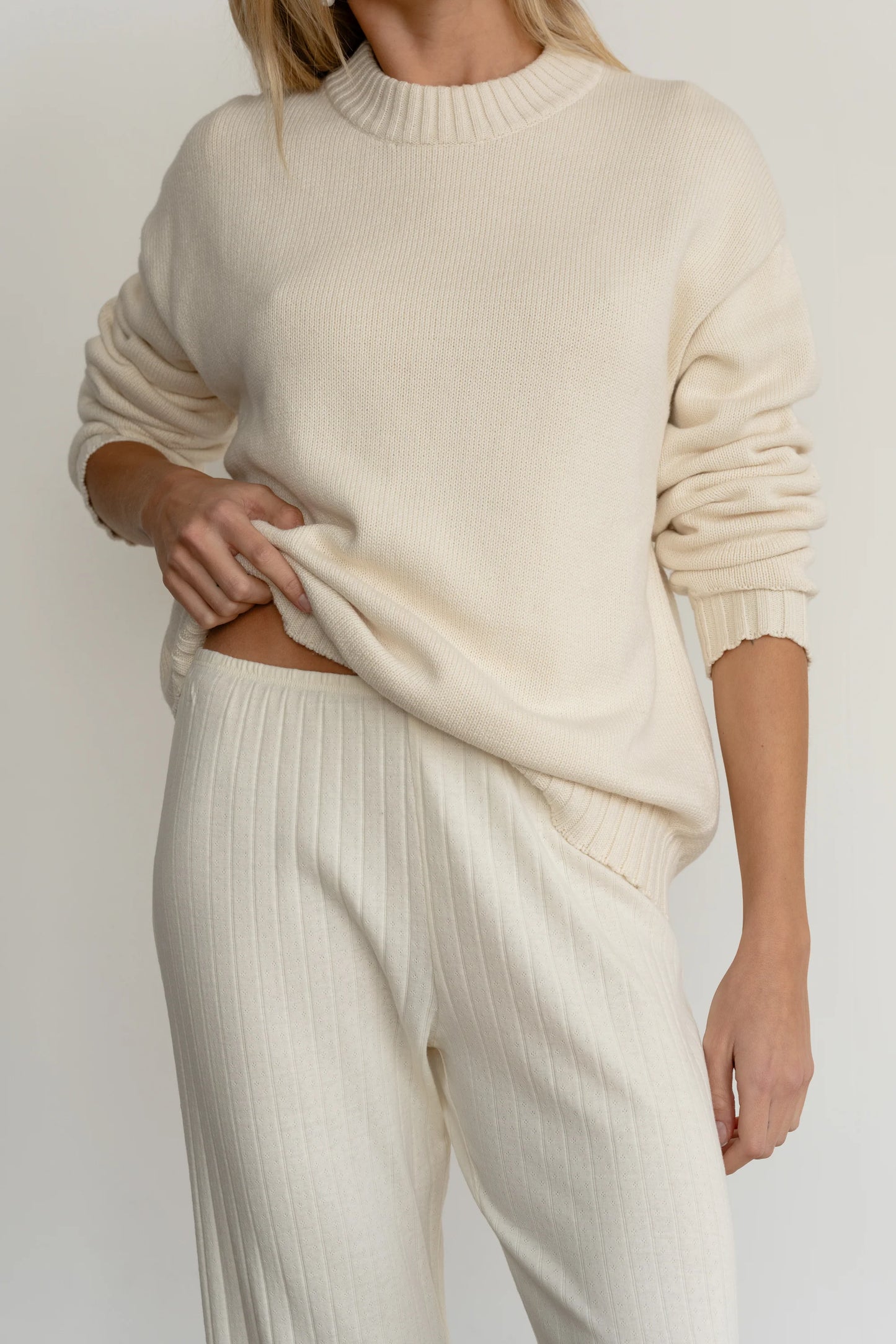 The Pointelle Simple Crop Pant - Creme