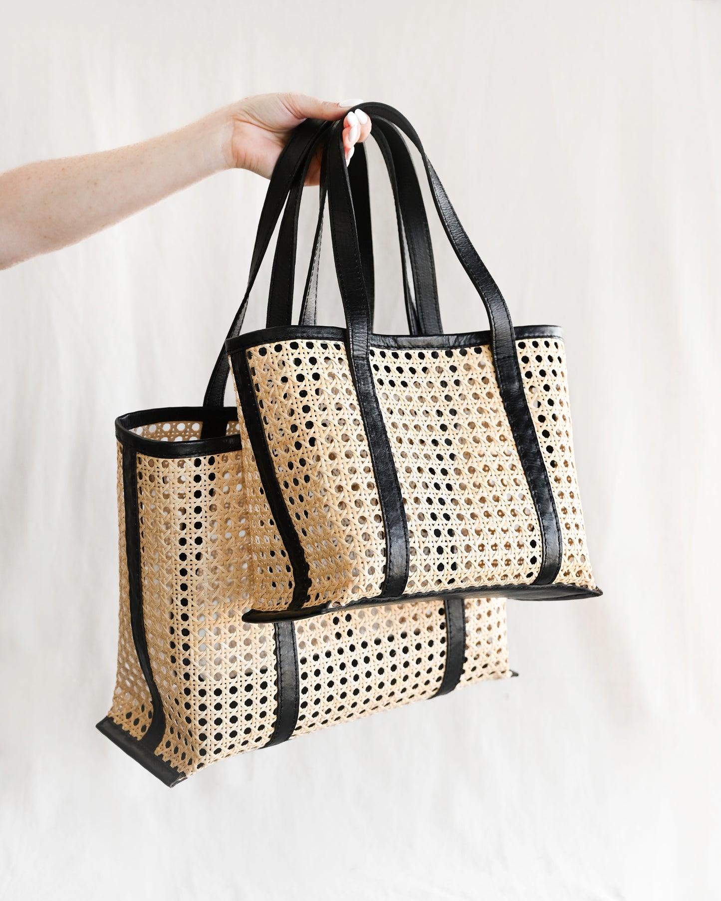 Byron Tote Black - Medium