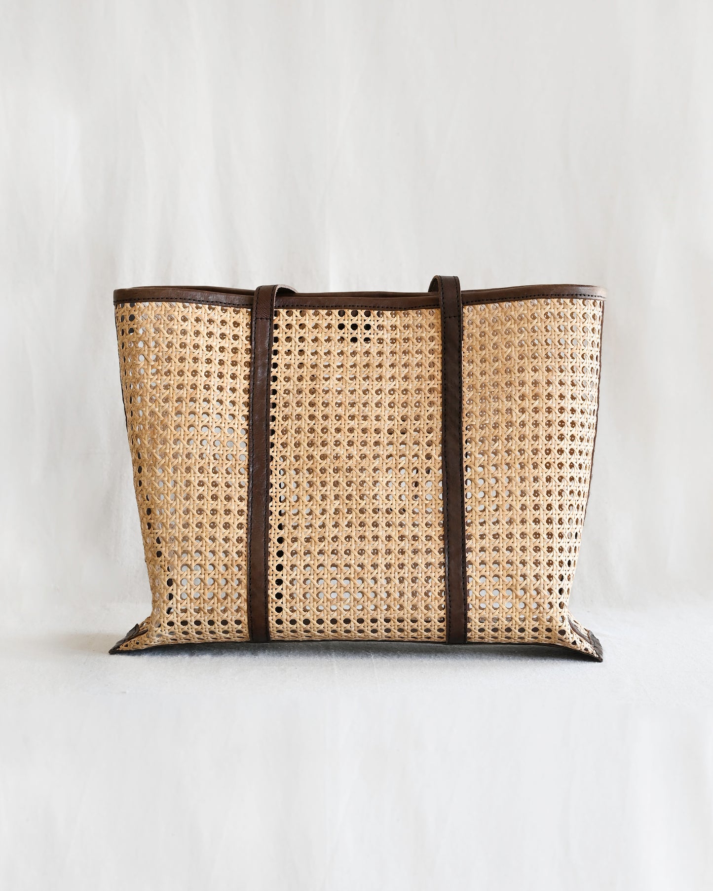 Byron Tote Chocolate - Large