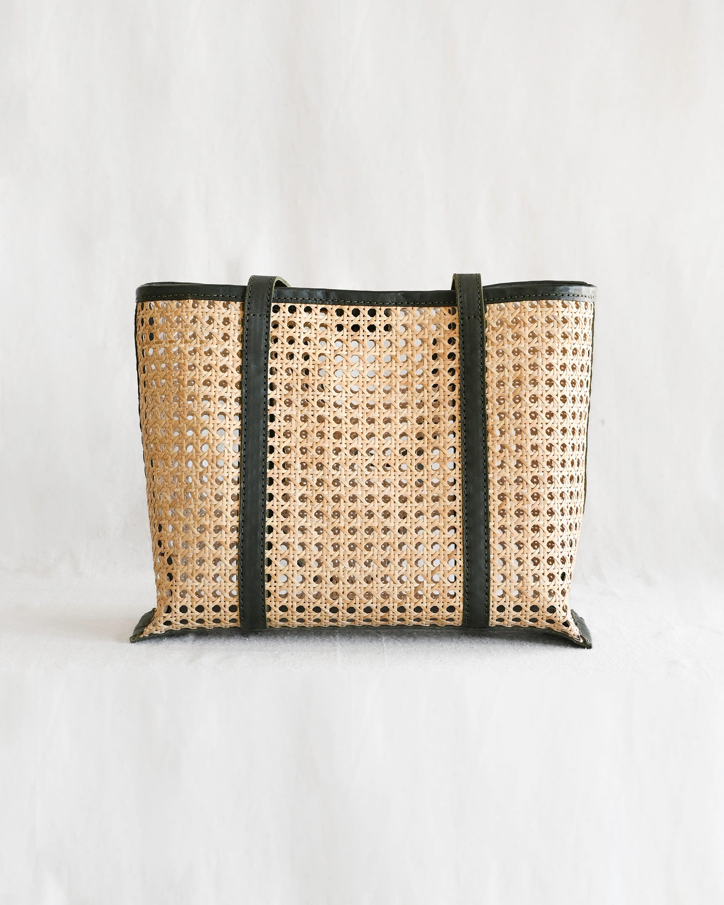 Byron Tote Olive - Medium