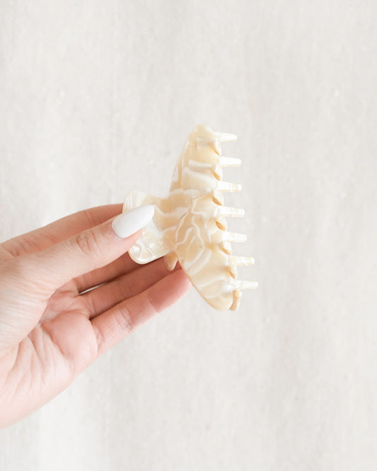 Vanilla Claw Hair Clip - Midi