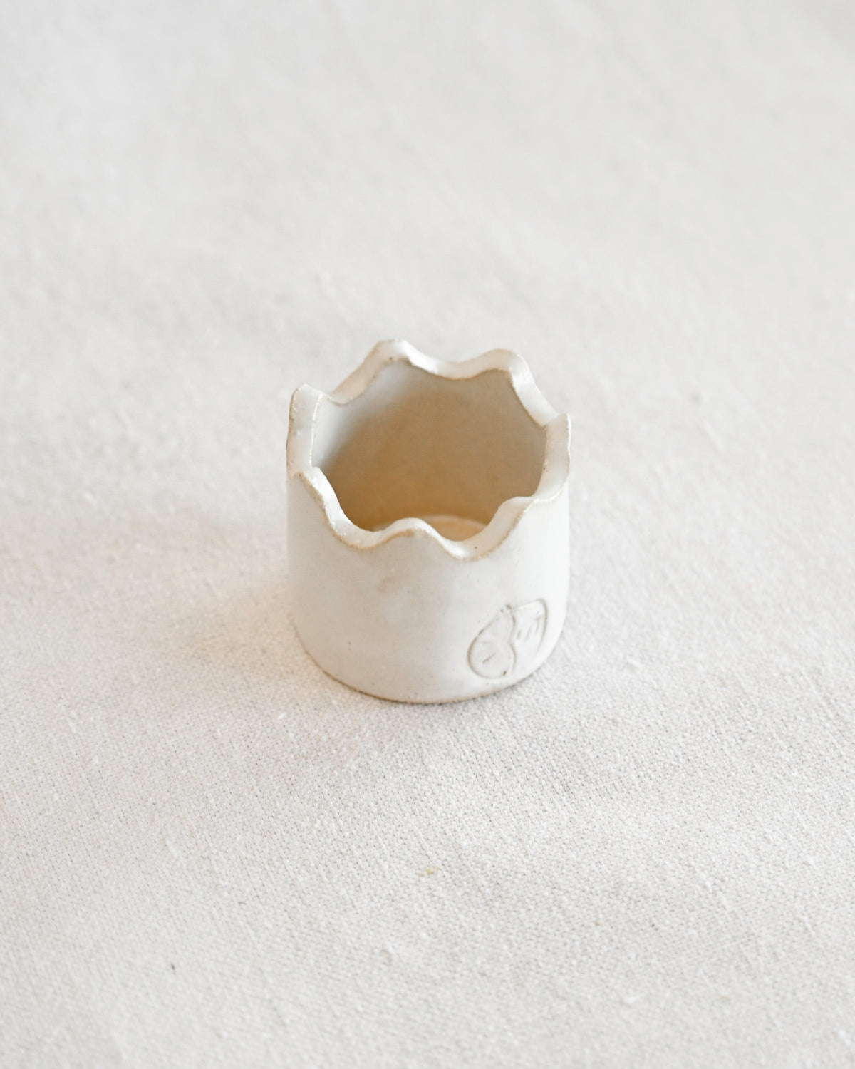Scalloped Match Holder / Striker