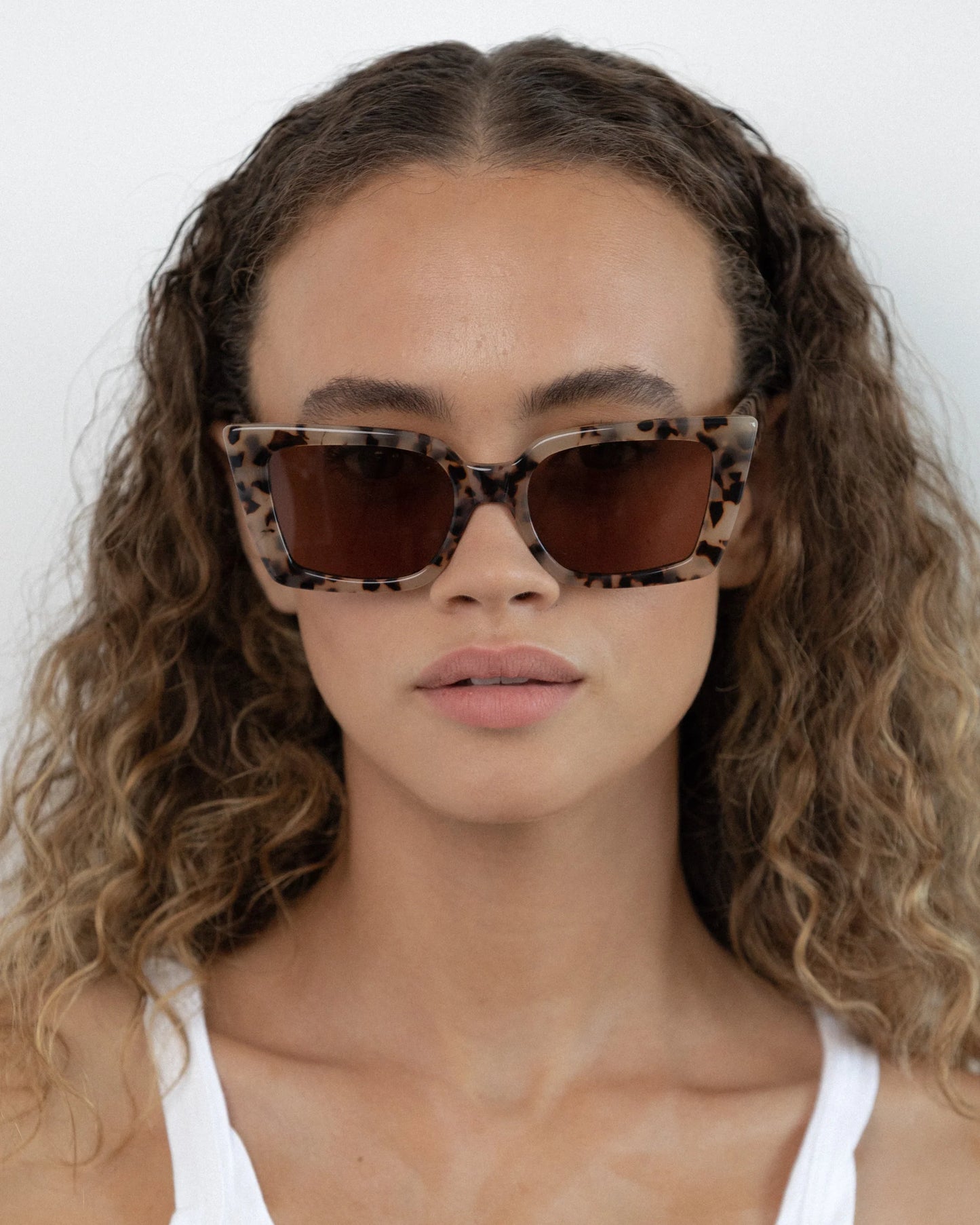 Lucia Sunglasses - Choc Tort