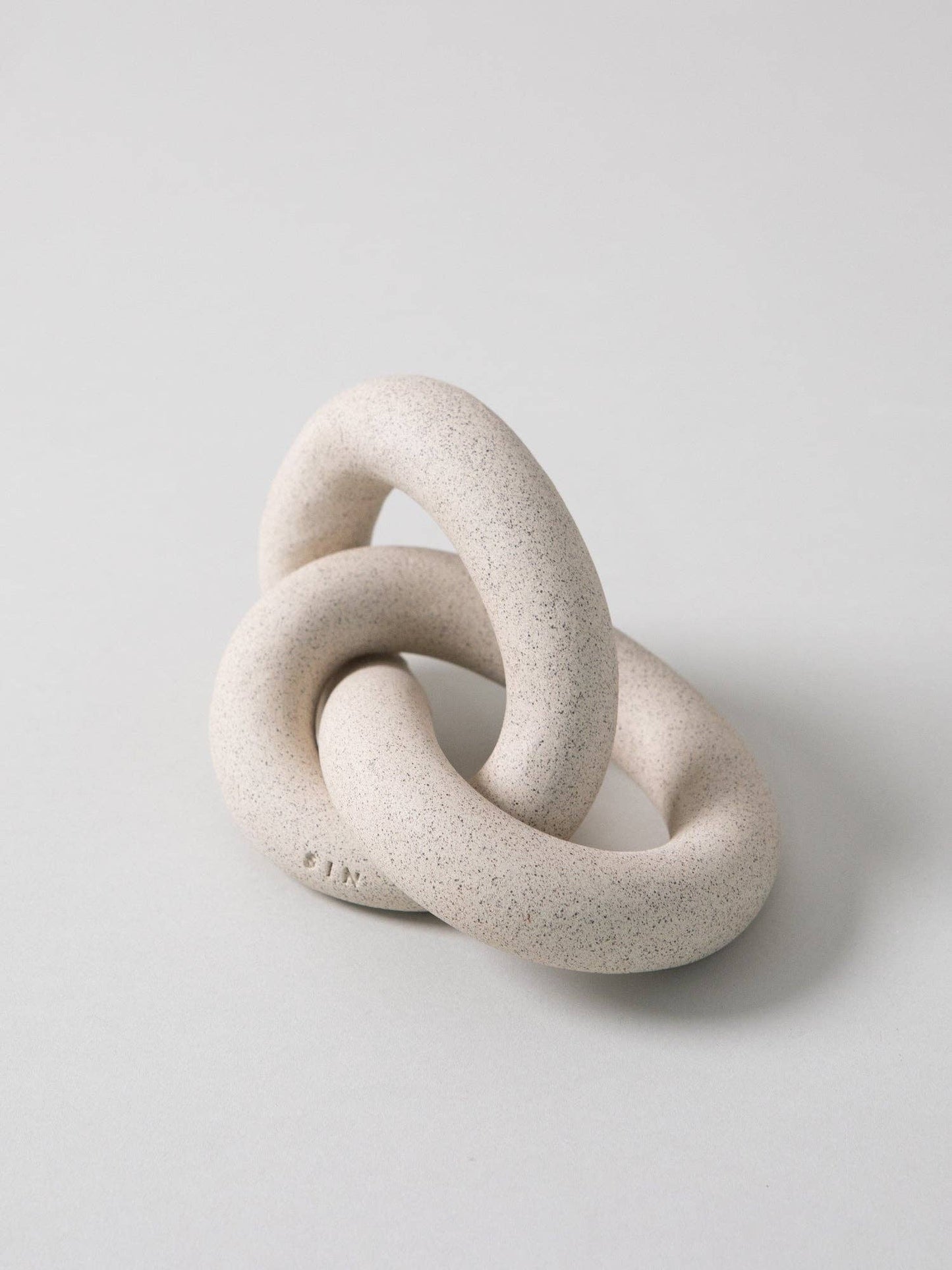 Infinity Knot - Sand