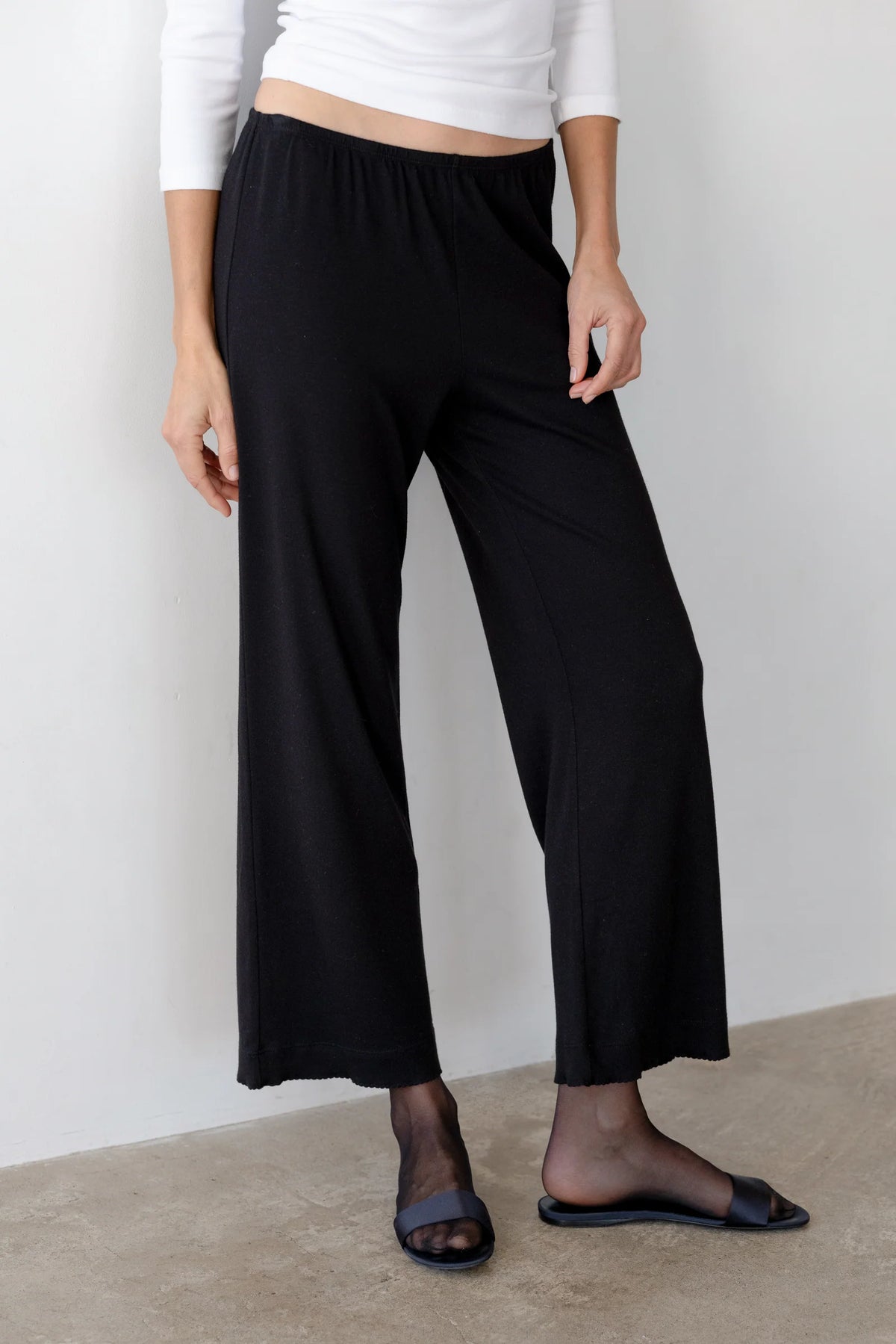 Baby Rib Scallop Pant - Jet