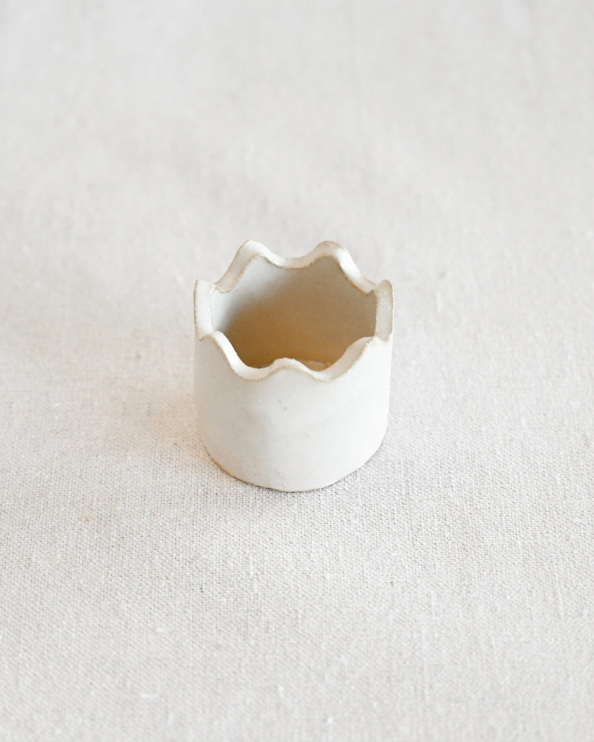 Scalloped Match Holder / Striker