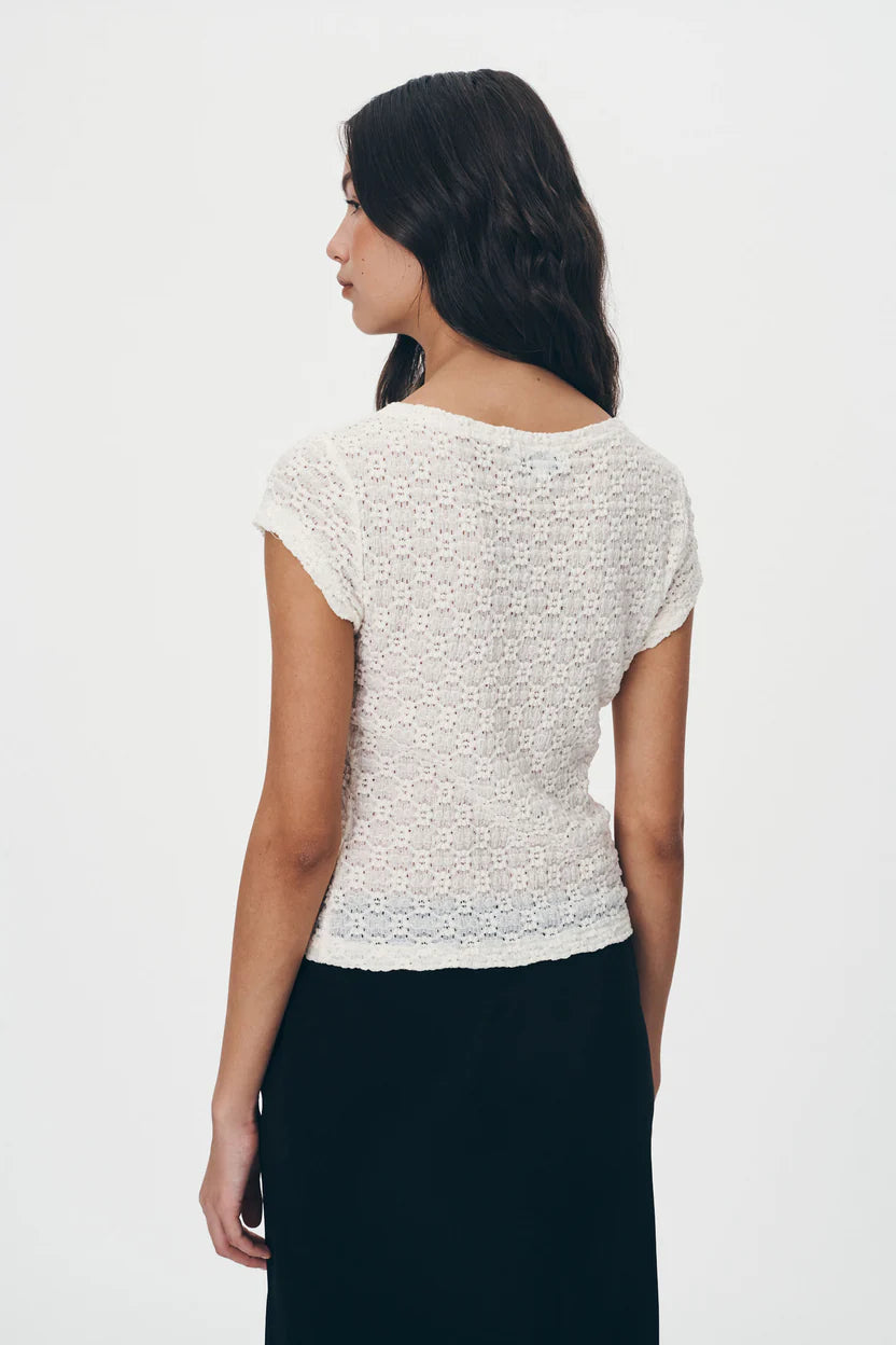 Galo Daisy Lace Tee - Creme