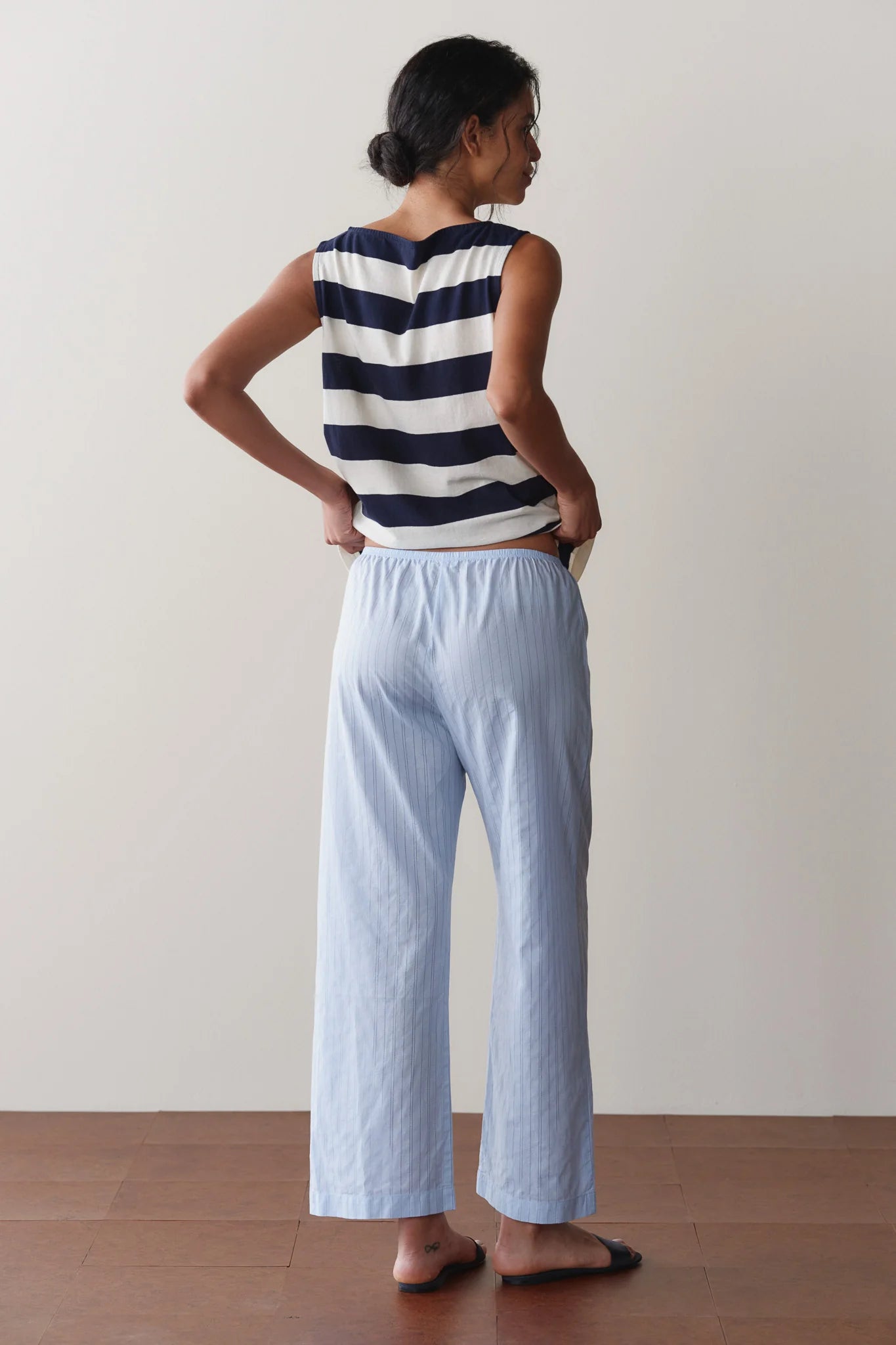 Eyelet Pop Simple Crop Pant - Cloud