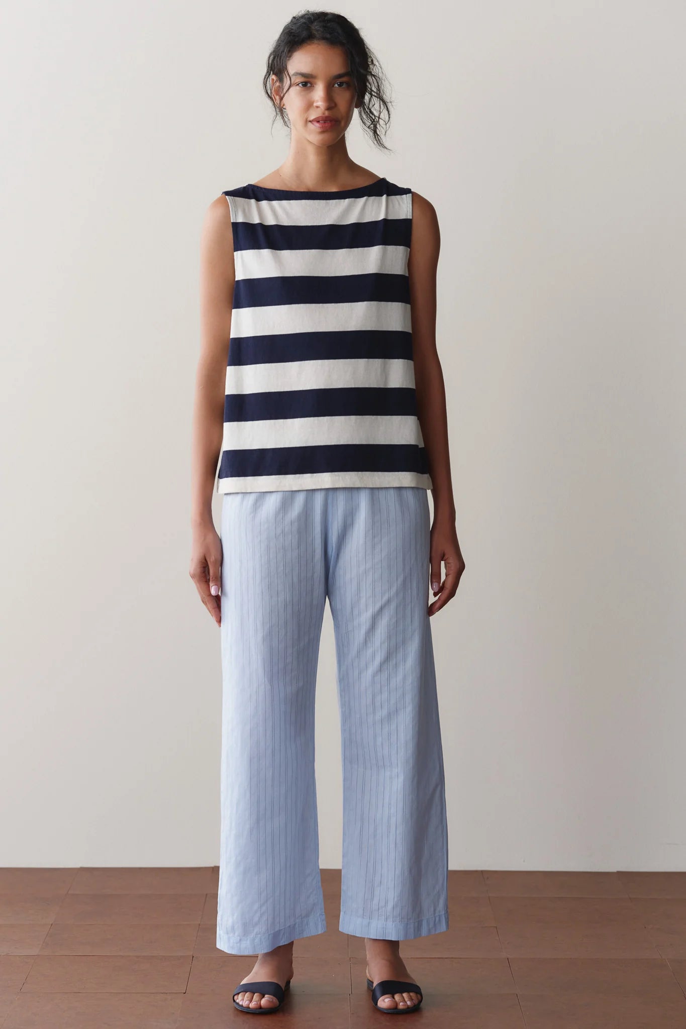 Eyelet Pop Simple Crop Pant - Cloud