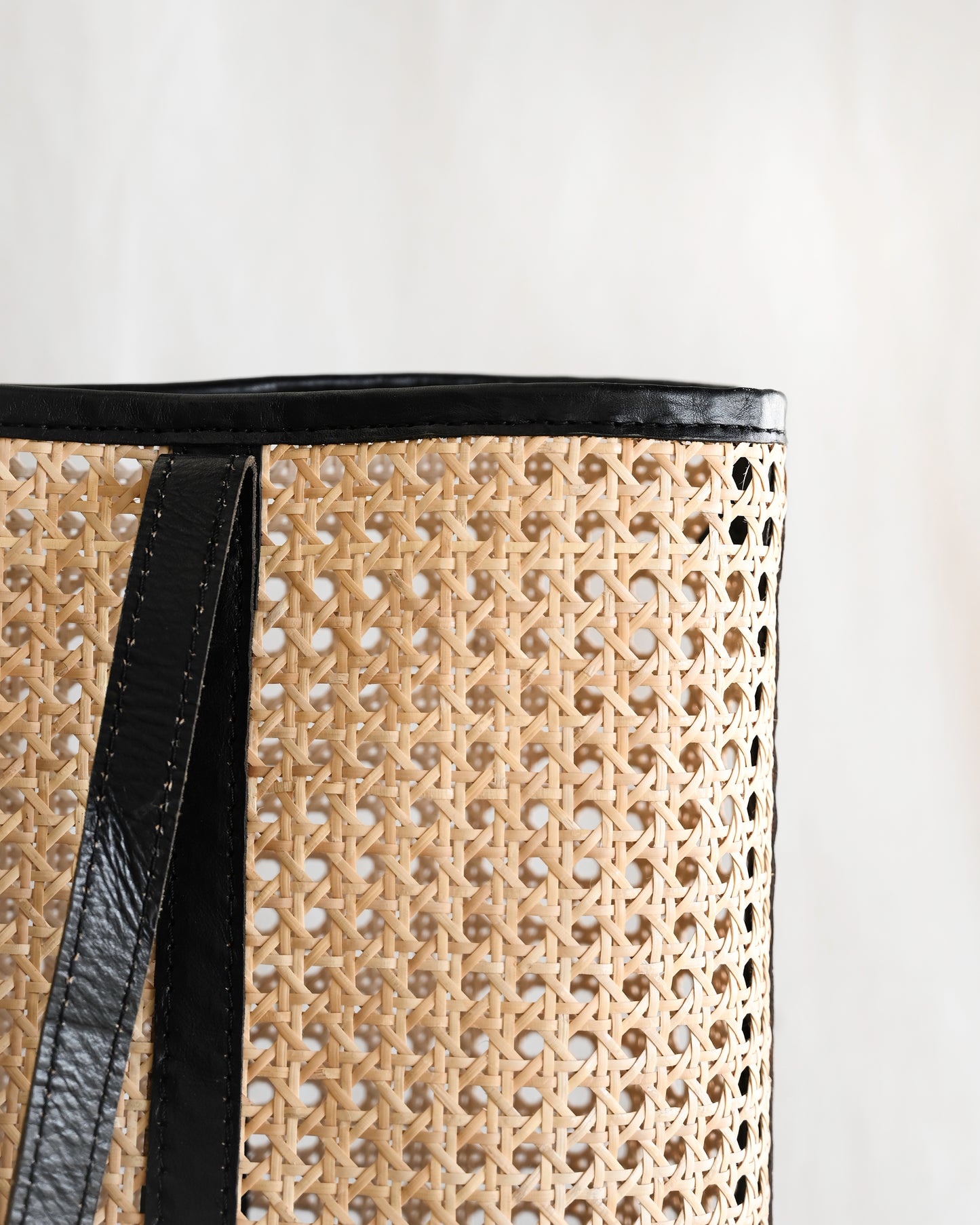 Byron Tote Black - Large
