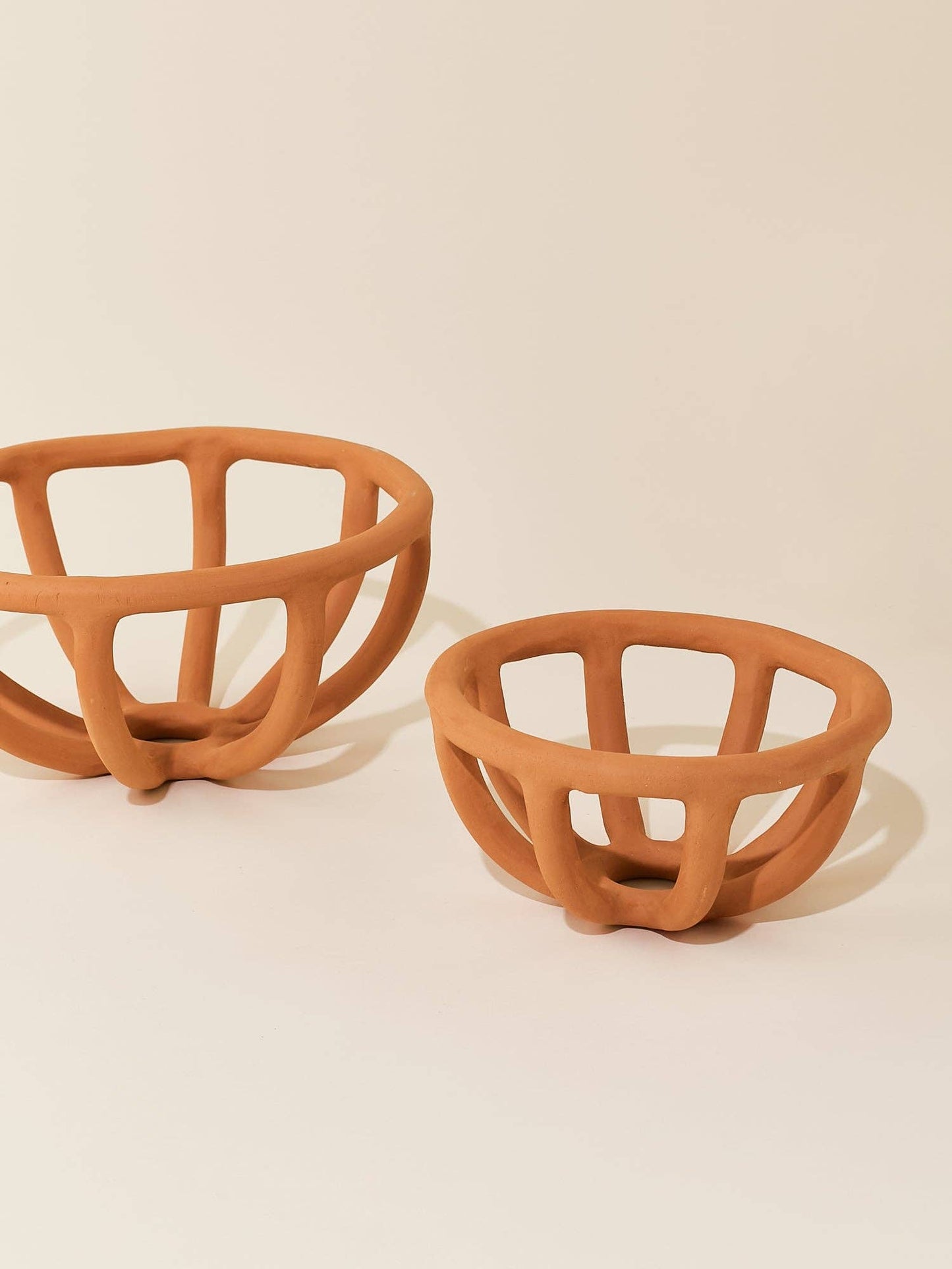 Medium Prong Fruit Bowl - Terracotta